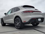 Certified 2022 Porsche Macan image 3