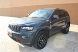 Used 2017 Jeep Grand Cherokee Trailhawk image 2