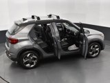 Used 2022 Hyundai Venue Limited image 6