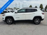 Used 2017 Jeep Compass Latitude w/ Cold Weather Group image 3