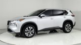Used 2021 Nissan Rogue SV image 3
