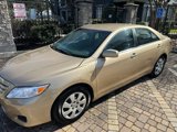 Used 2011 Toyota Camry LE image 2