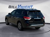 Used 2014 Nissan Pathfinder SV image 3