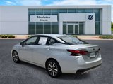 Used 2022 Nissan Versa SV image 4