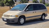 Used 2000 Chrysler Grand Voyager SE image 2