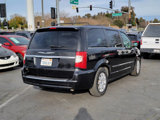 Used 2014 Chrysler Town & Country Touring image 5