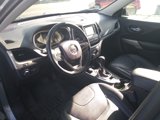 Used 2017 Jeep Cherokee Latitude image 5
