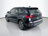Used 2022 Volkswagen Taos SE image 4