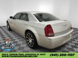 Used 2005 Chrysler 300 image 2