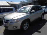 Used 2011 Volkswagen Tiguan S image 2