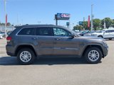 Used 2020 Jeep Grand Cherokee Laredo image 2