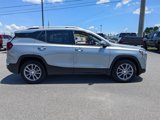 Used 2024 GMC Terrain SLT image 3