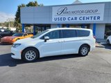 Used 2022 Chrysler Voyager LX image 5