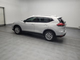 Used 2017 Nissan Rogue SV image 3