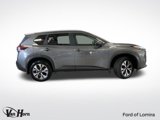 Used 2023 Nissan Rogue SV image 2
