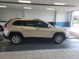 Used 2015 Jeep Cherokee Latitude w/ Comfort/Convenience Group image 2