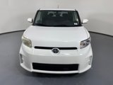 Used 2015 Scion xB image 2