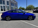 Used 2025 Hyundai Elantra SEL image 3
