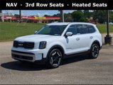 Used 2023 Kia Telluride S image 2