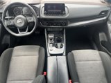 Used 2023 Nissan Rogue SV image 4