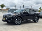 Used 2024 Nissan Rogue SV image 2