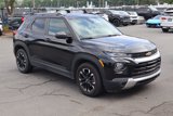 Used 2022 Chevrolet TrailBlazer LT w/ Convenience Package image 2