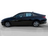 Certified 2024 Hyundai Elantra SE image 2