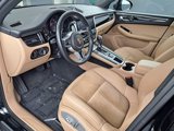 Certified 2020 Porsche Macan image 4