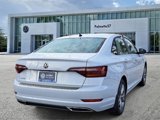 Certified 2019 Volkswagen Jetta R-Line image 5