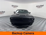 Used 2016 Dodge Challenger SXT image 4
