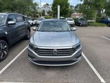 Used 2020 Volkswagen Jetta SEL Premium image 2
