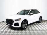 Certified 2024 Audi Q5 2.0T Premium w/ Summer of Audi Package image 3