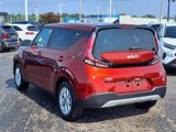 Used 2025 Kia Soul LX w/ LX Technology Package image 4