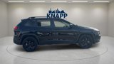 Used 2018 Jeep Cherokee Latitude w/ Altitude Package image 6