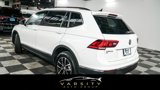 Used 2021 Volkswagen Tiguan SE w/ Panoramic Sunroof Package image 4
