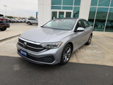 Used 2024 Volkswagen Jetta SE image 3
