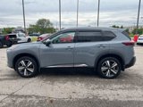 Used 2021 Nissan Rogue SL w/ Premium Package image 2