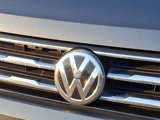 Used 2018 Volkswagen Tiguan SE w/ Panoramic Sunroof Package image 5
