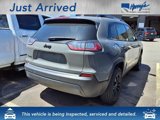 Used 2023 Jeep Cherokee Altitude Lux image 3