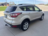 Used 2017 Ford Escape SE w/ Equipment Group 201A image 4