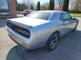 Used 2015 Dodge Challenger SXT image 3