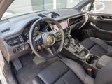 Certified 2024 Porsche Macan image 4