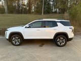 New 2025 Chevrolet Equinox LT w/ Convenience Package II image 2