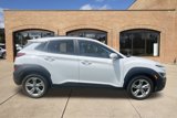 Used 2022 Hyundai Kona SEL image 2