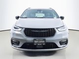 New 2025 Chrysler Pacifica Premium image 2