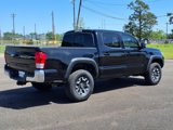 Used 2016 Toyota Tacoma TRD Sport image 3