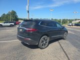 Used 2018 Buick Enclave Essence image 3