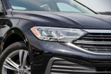 Used 2024 Volkswagen Jetta SE image 3