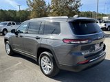 Used 2023 Jeep Grand Cherokee L Laredo image 5
