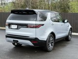 Used 2024 Land Rover Discovery Dynamic SE image 6